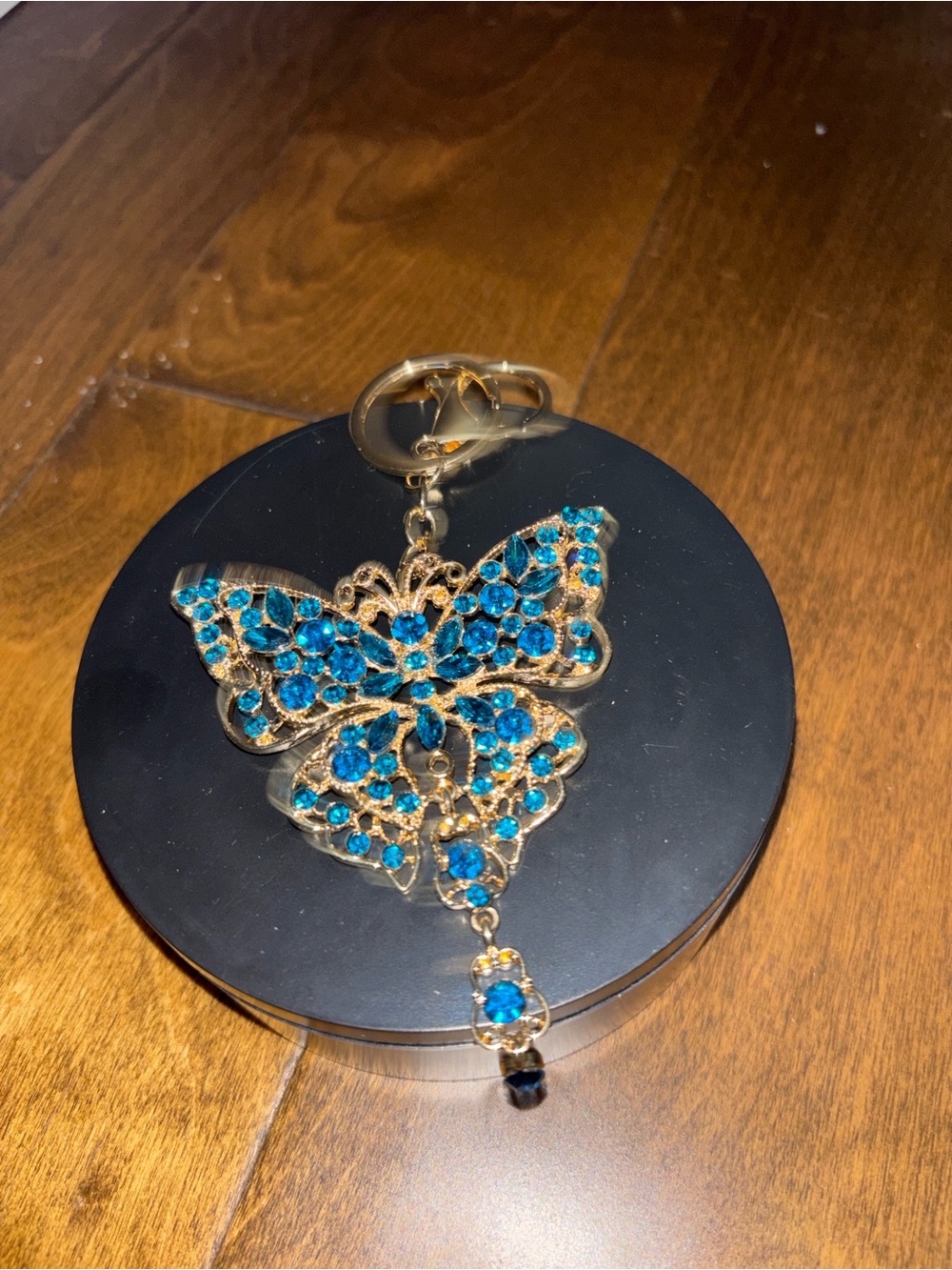 Gold-Tone Blue Crystal Butterfly Keychain Bag Charm new - Picture 3 of 6